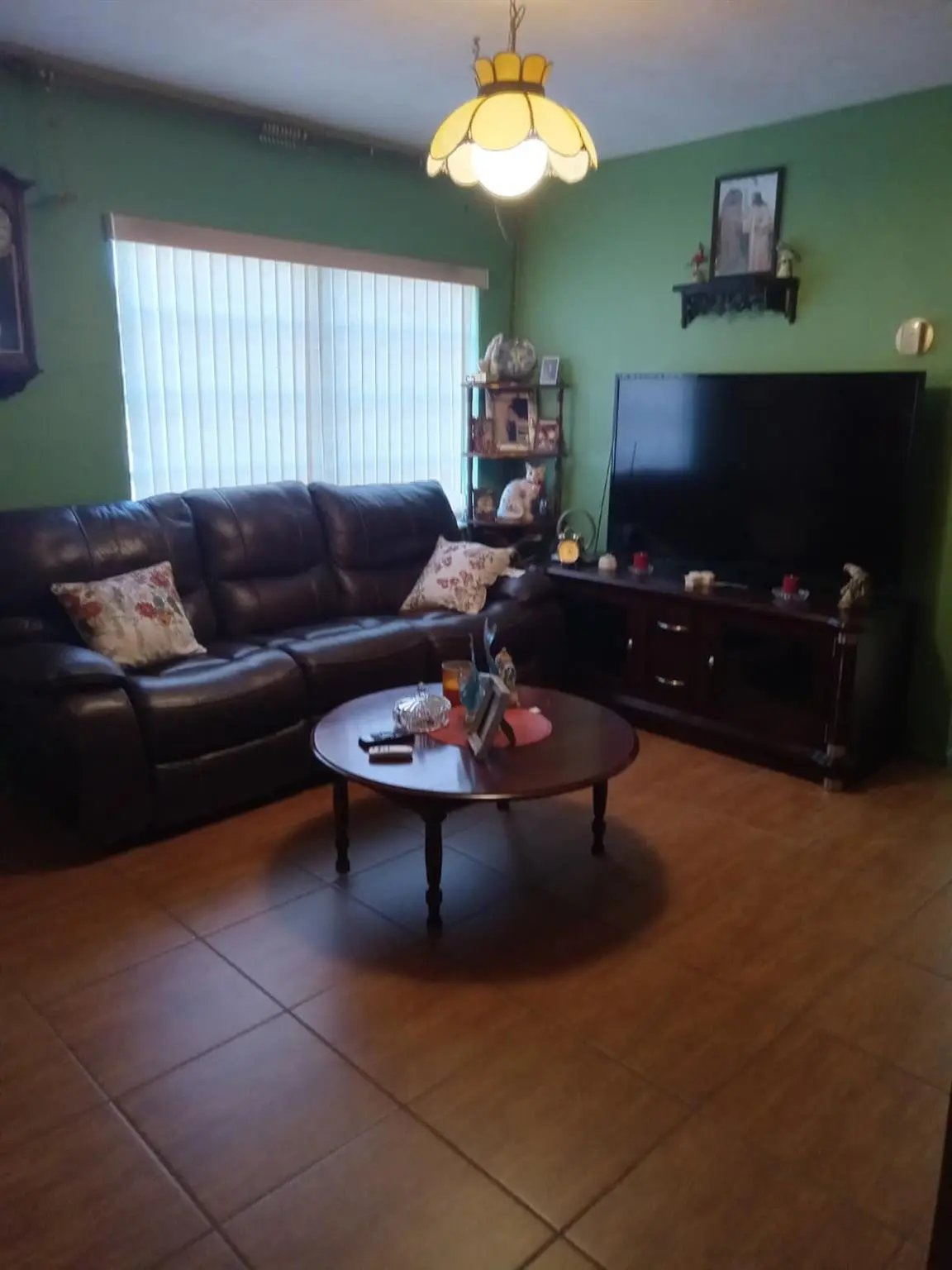Photo 4 at 6031 NE 7th Avenue, Oakland Park