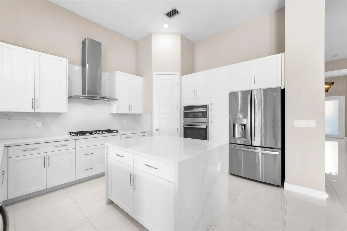 Photo 4 at 10650 Coral Street, Parkland
