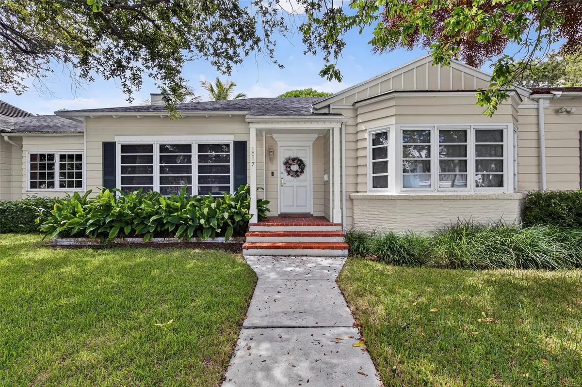 Photo 3 at 1017 SE 13th Terrace, Fort Lauderdale