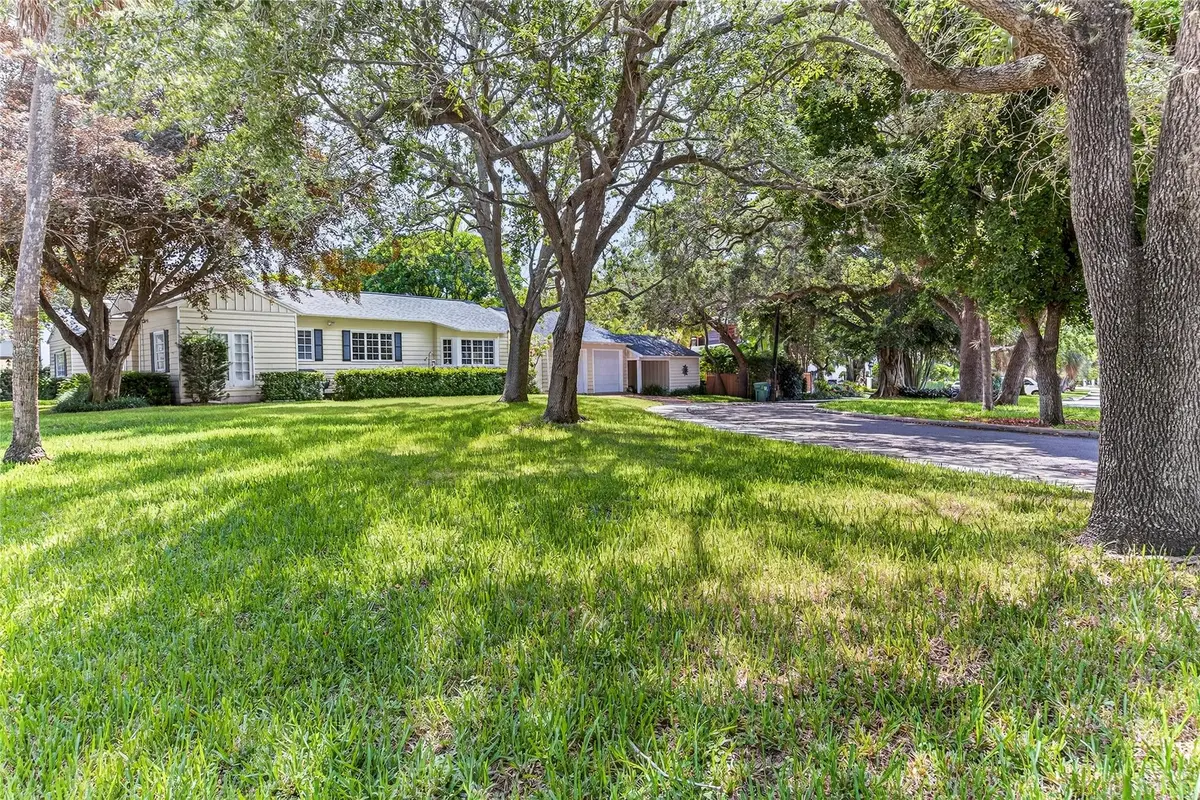 Photo 7 at 1017 SE 13th Terrace, Fort Lauderdale