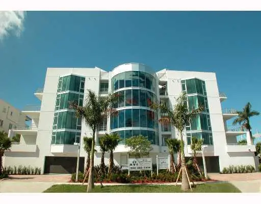 Exterior Front at 301 Hendricks Isle 2, Fort Lauderdale