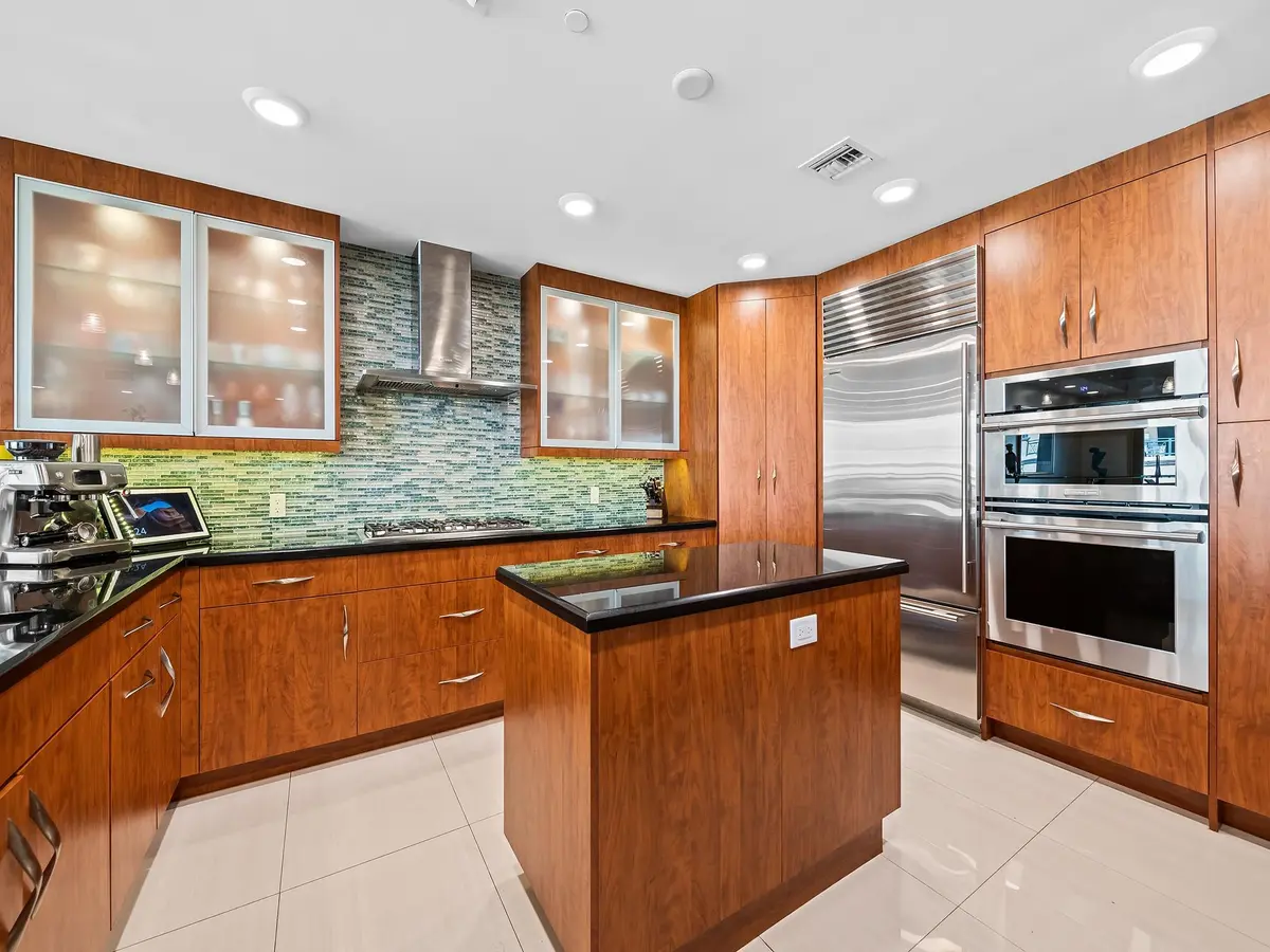 Photo 5 at 3415 N Ocean Drive 505, Hollywood