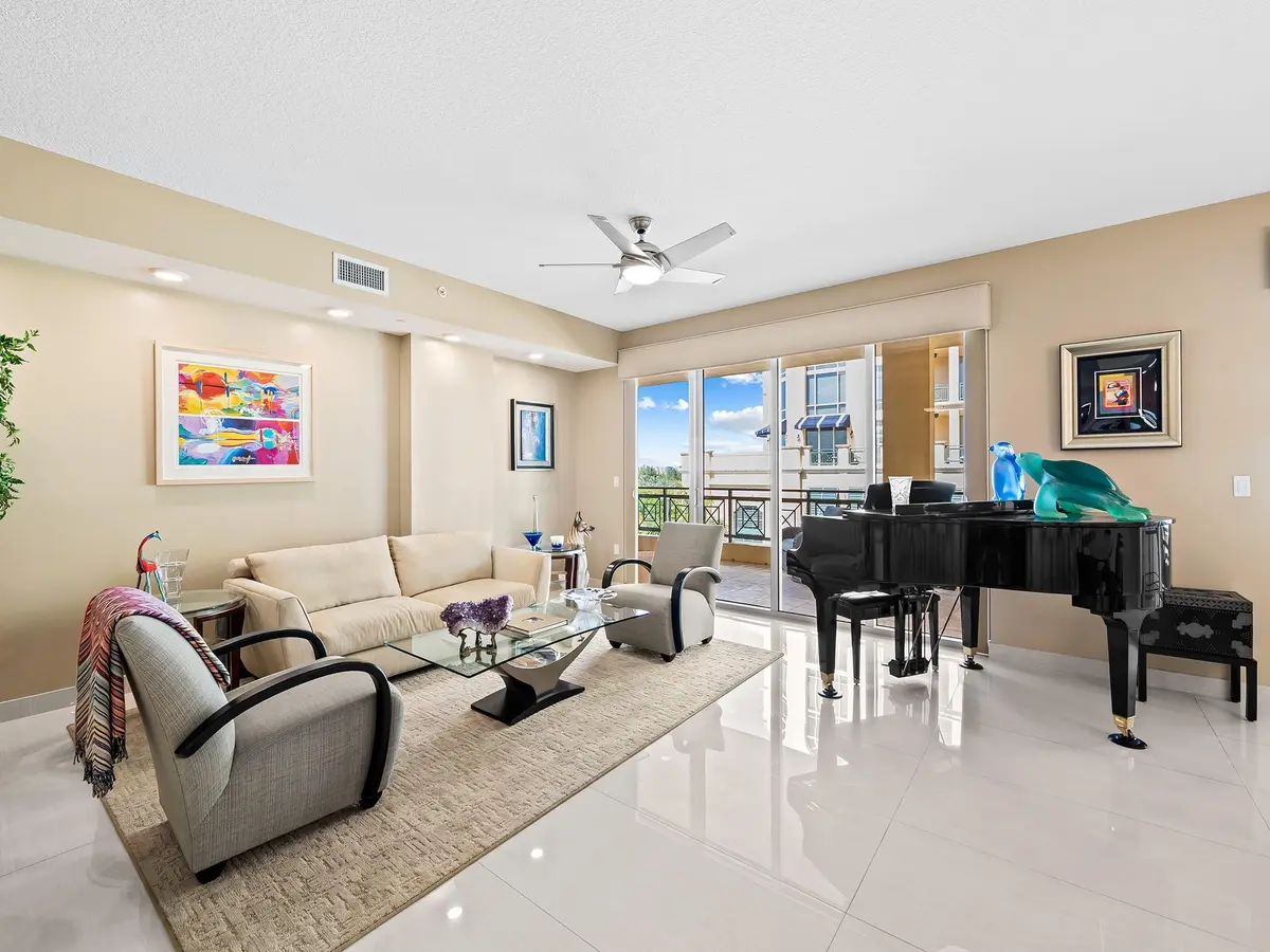 Photo 8 at 3415 N Ocean Drive 505, Hollywood