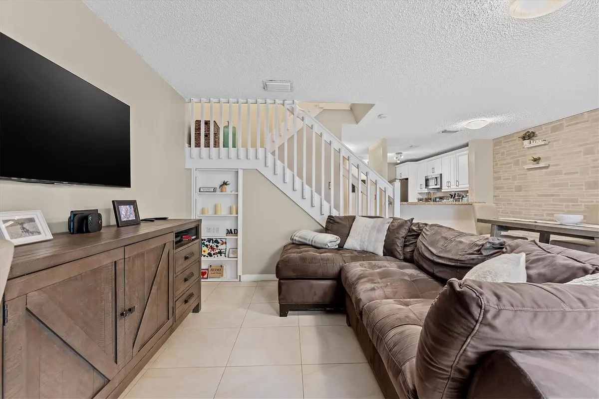 Photo 3 at 20815 NW 2nd Street 20815, Pembroke Pines