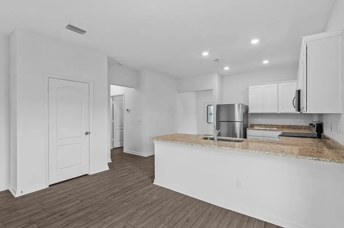 Photo 5 at 5604 Sunset Boulevard, Fort Pierce