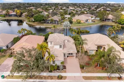 11217 NW 68th Place, Parkland – sold