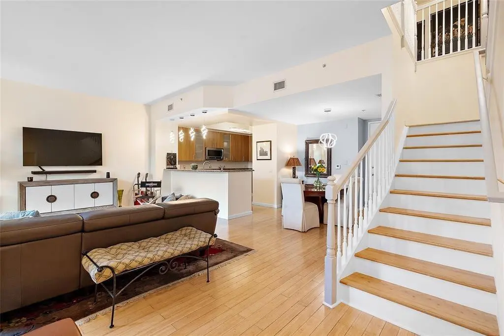 Photo 8 at 2633 NE 14th Avenue 112, Wilton Manors