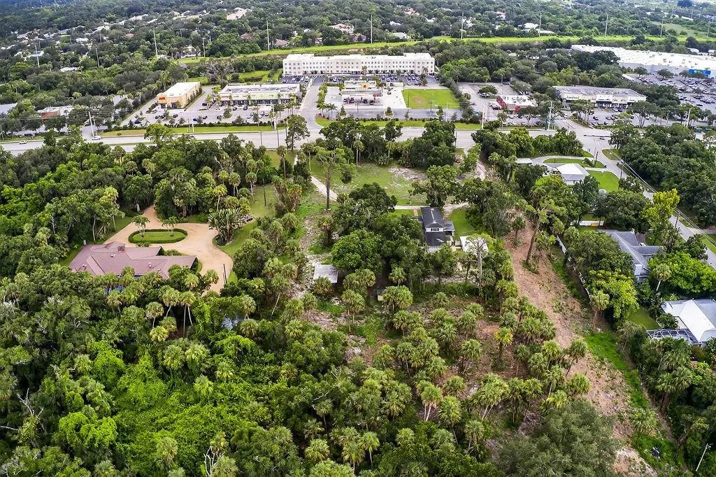 Photo 6 at 5240 20th Street, Vero Beach
