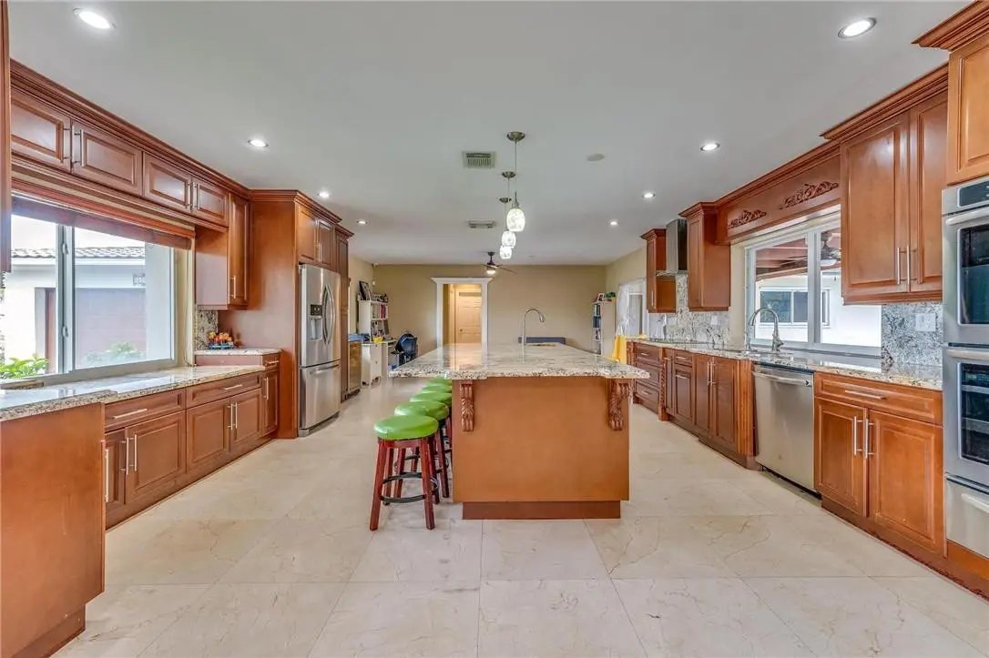 Photo 6 at 4000 N 41st Court, Hollywood