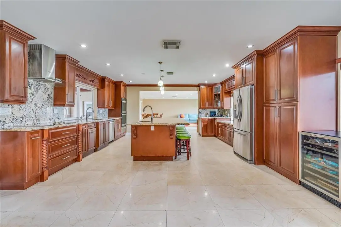 Photo 8 at 4000 N 41st Court, Hollywood