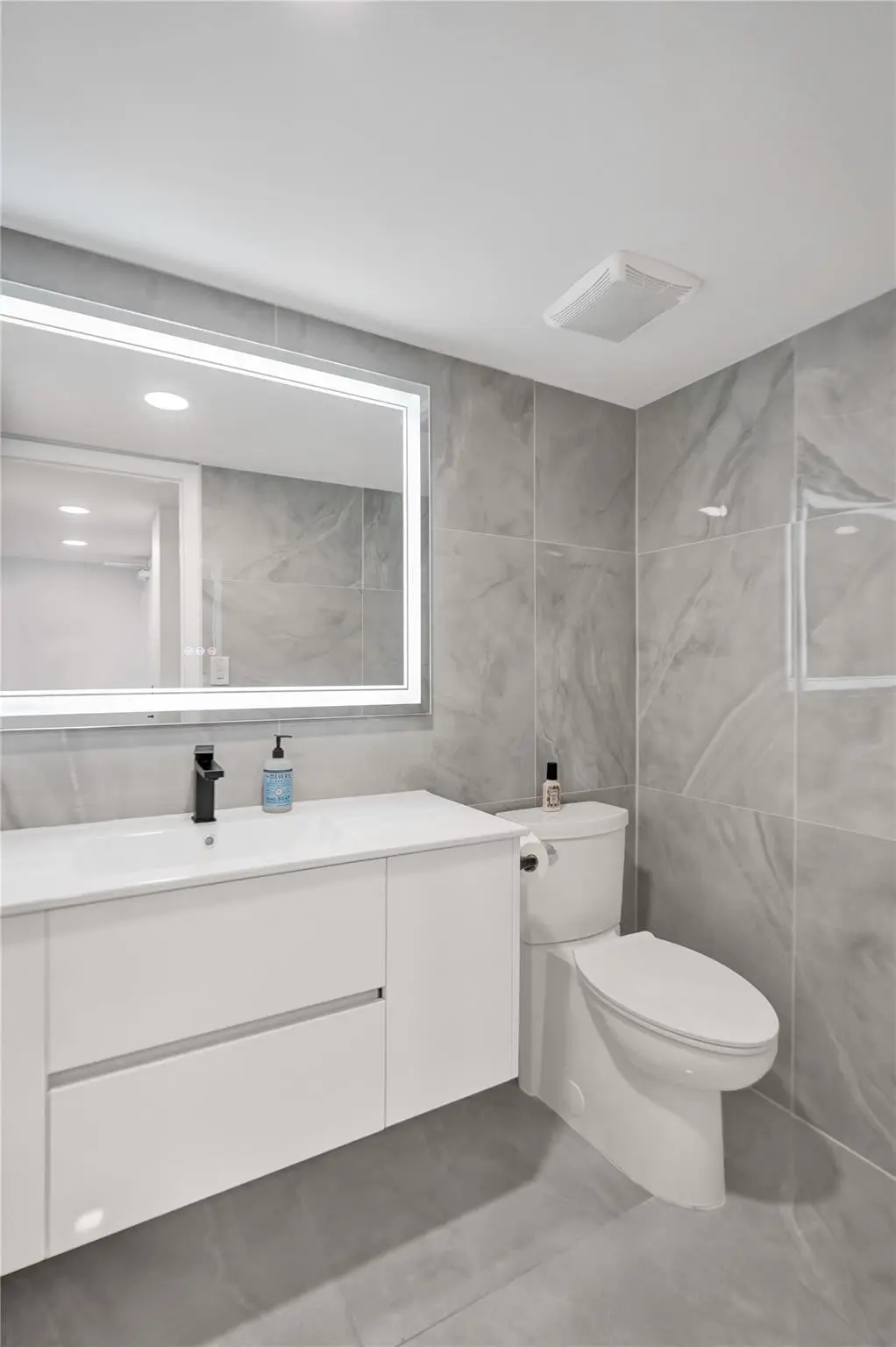 Photo 6 at 3500 Galt Ocean Drive 1109, Fort Lauderdale
