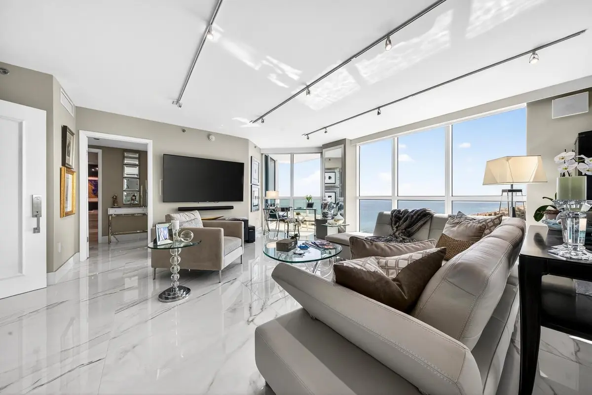 Photo 4 at 101 S Fort Lauderdale Beach Boulevard 1707, Fort Lauderdale