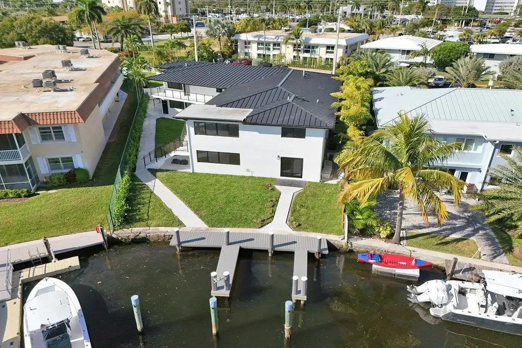 Photo 5 at 840 SE 22nd Avenue, Pompano Beach