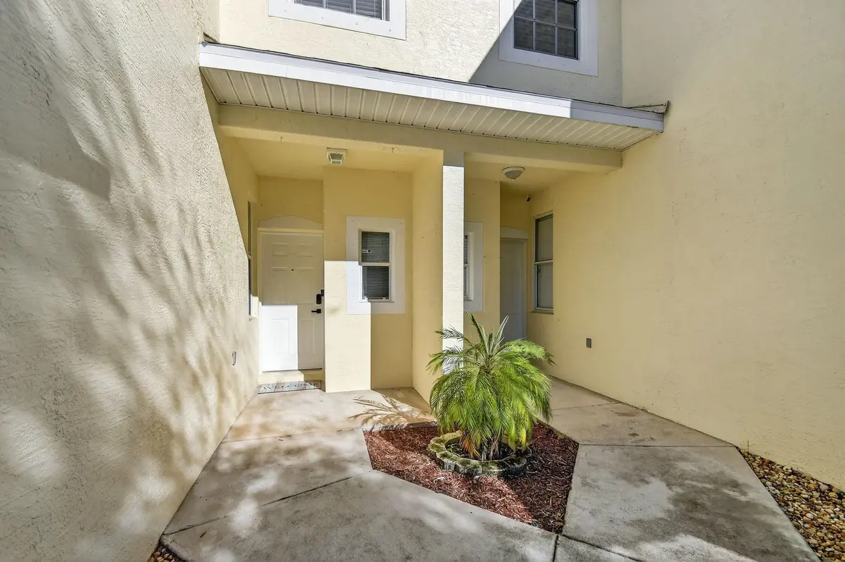 Photo 2 at 224 Foxtail Drive D, Greenacres