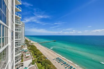 16425 Collins Avenue 2011, Sunny Isles Beach – Condominium for sale