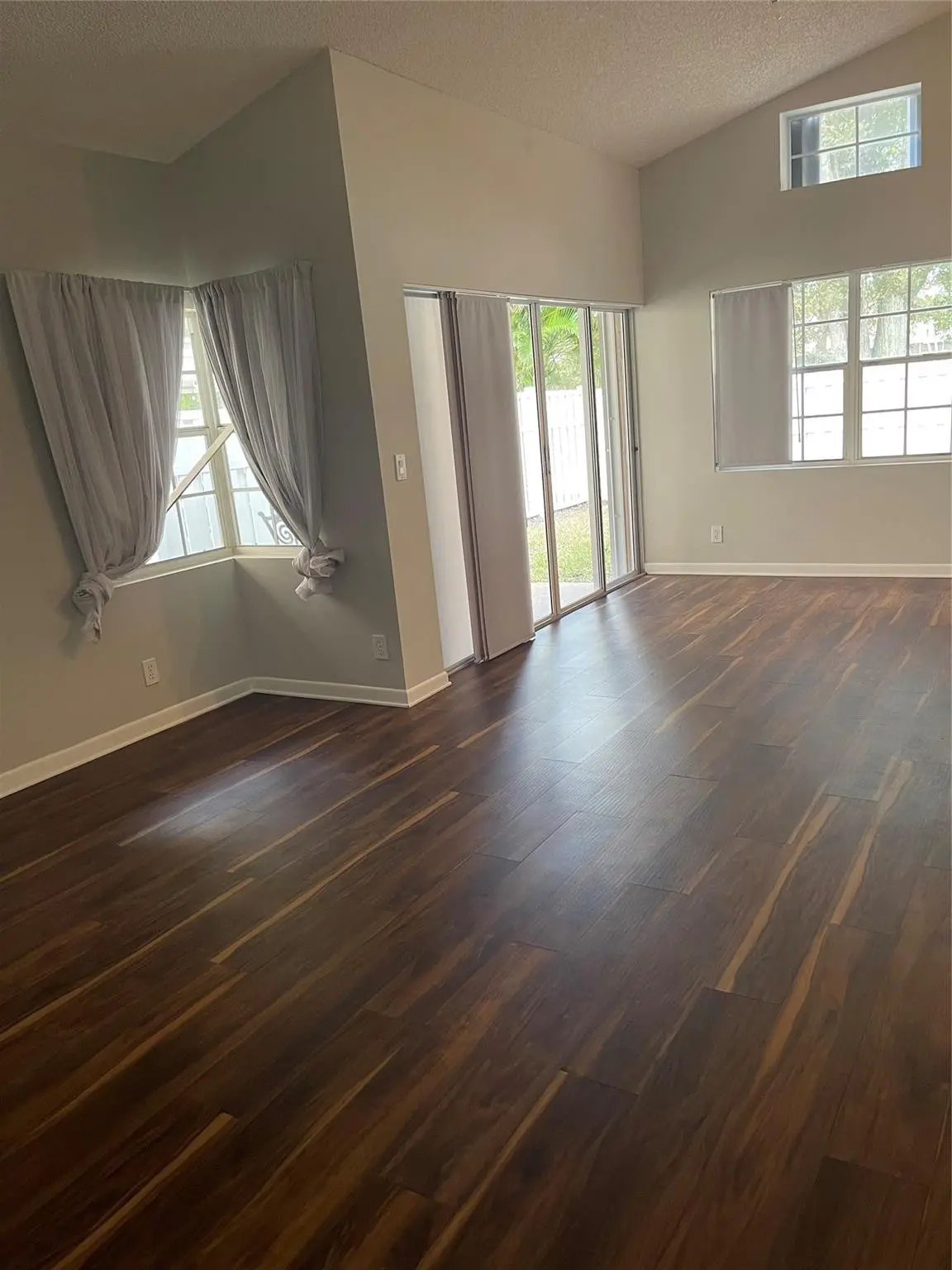 Photo 4 at 480 Somerset Way, Weston