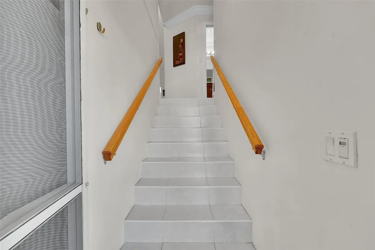 Photo 3 at 808 Republic Court 808, Deerfield Beach