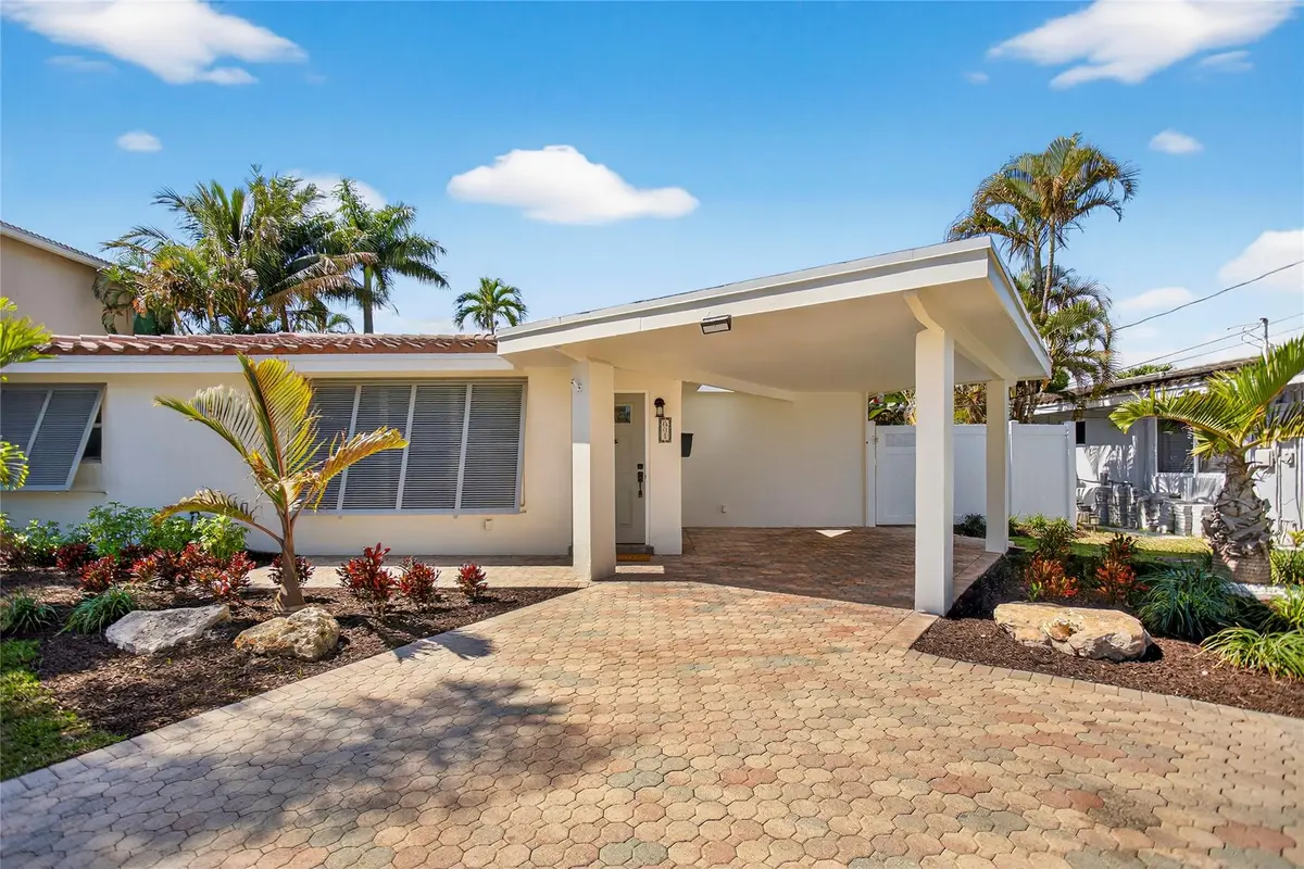 Photo 3 at 601 SE 5th Terrace, Pompano Beach