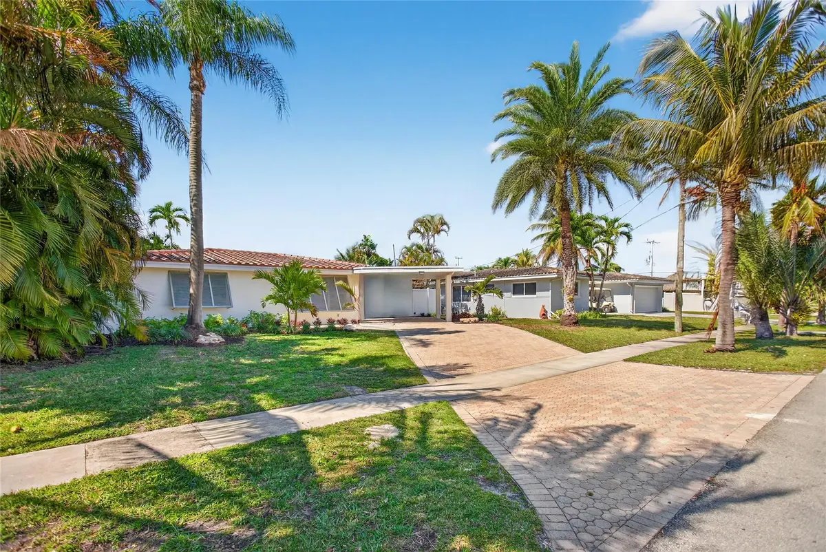 Photo 4 at 601 SE 5th Terrace, Pompano Beach