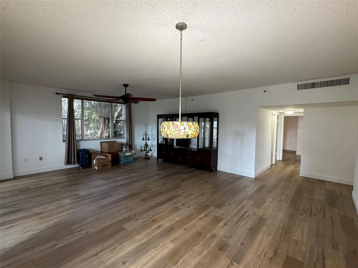 Photo 6 at 3850 Washington Street 102, Hollywood