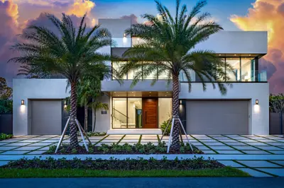 2000 Harbourview Drive, Fort Lauderdale – Single Family Residence for sale