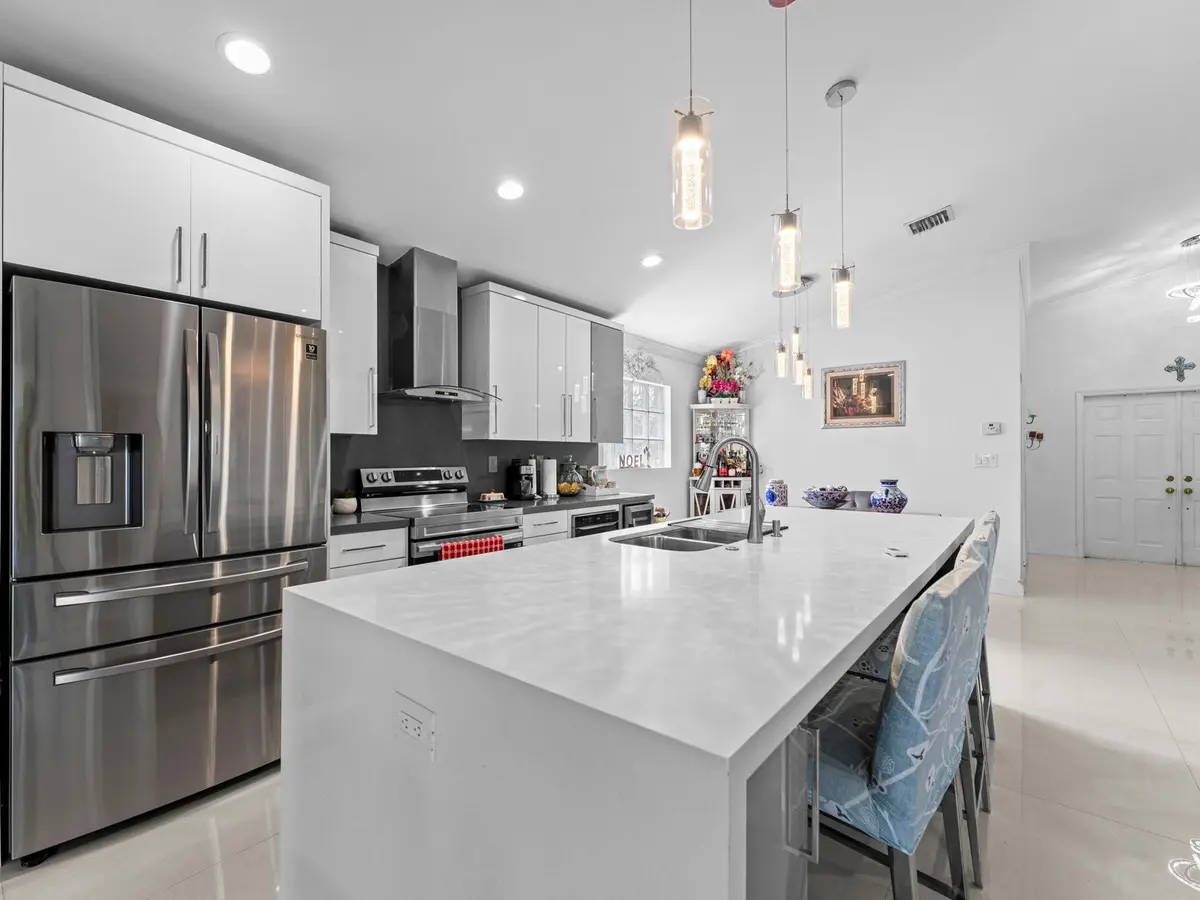 Photo 2 at 181 SW 203rd Avenue, Pembroke Pines