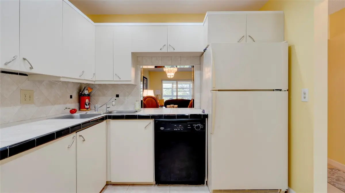 Photo 8 at 1501 S Ocean Boulevard 325, Lauderdale-By-The-Sea