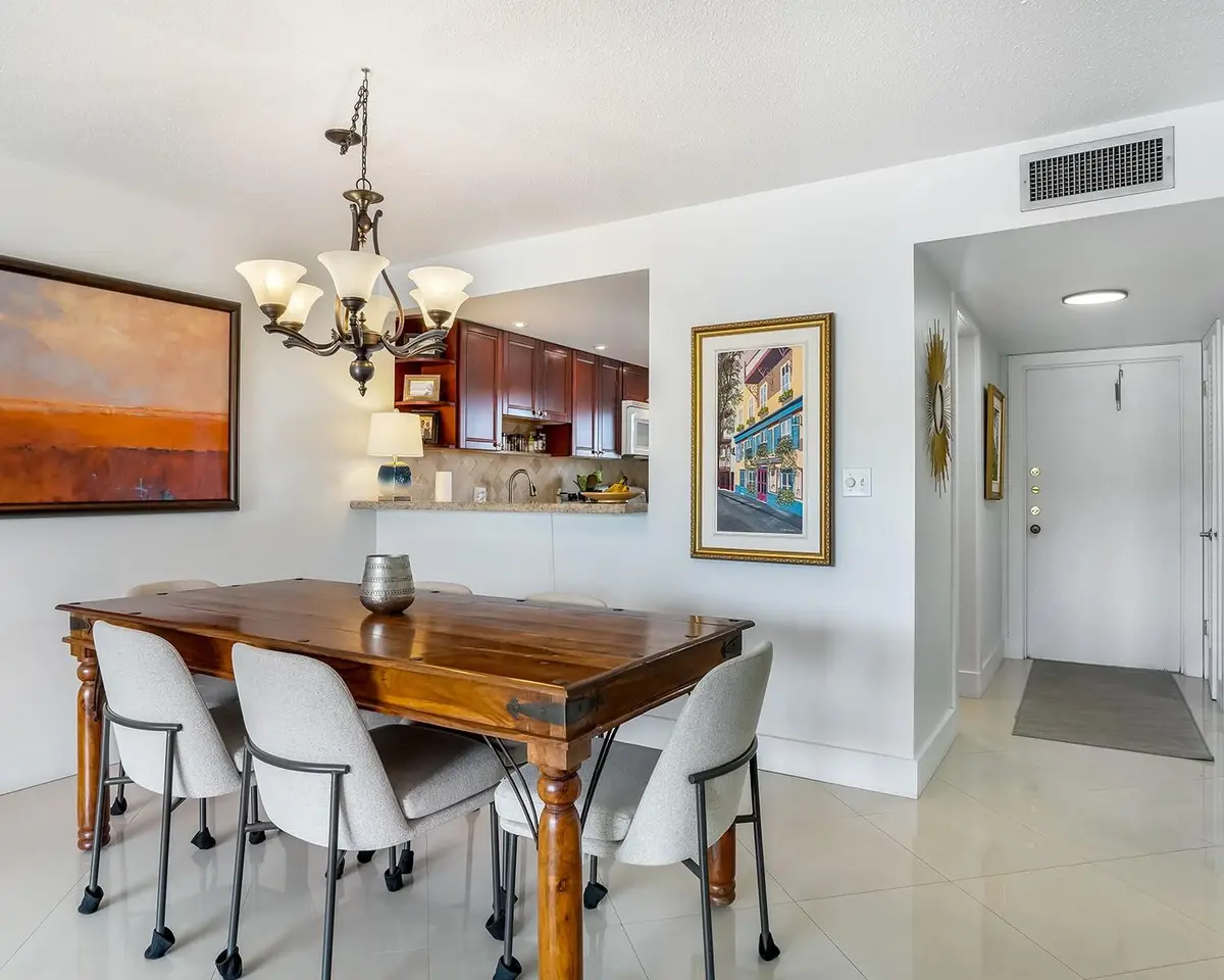 Photo 3 at 4700 Washington Street 301, Hollywood