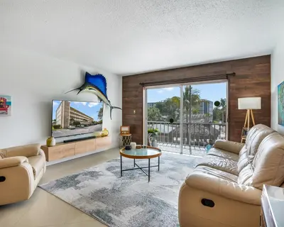 4700 Washington Street 301, Hollywood – sold