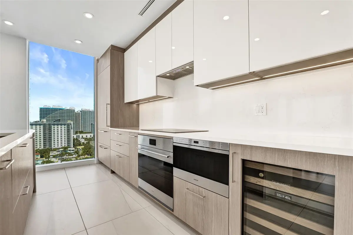 Photo 5 at 153 N Seabreeze Boulevard 1204, Fort Lauderdale