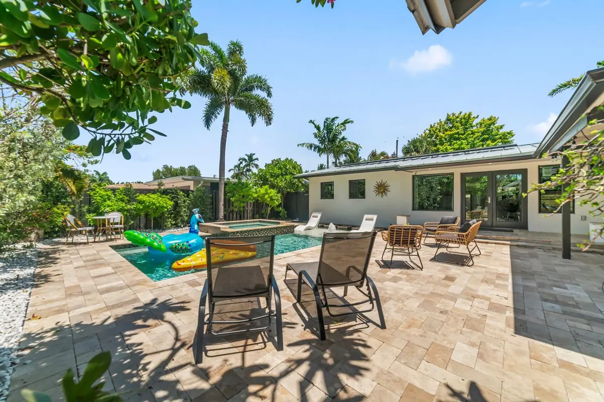 Photo 2 at 1908 NE 27th Street, Wilton Manors