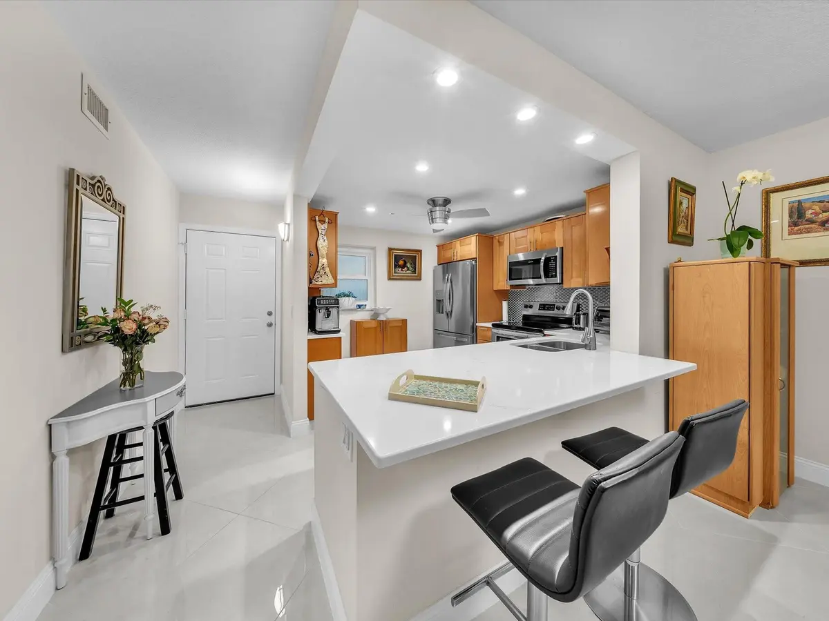 Photo 5 at 2515 NE 1st Court 314, Boynton Beach