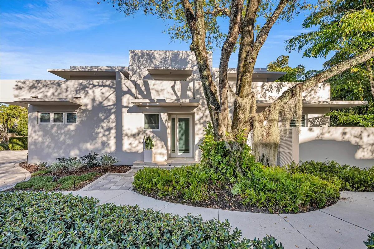 Sun dappled corner at 1200 NE 2nd Street, Fort Lauderdale