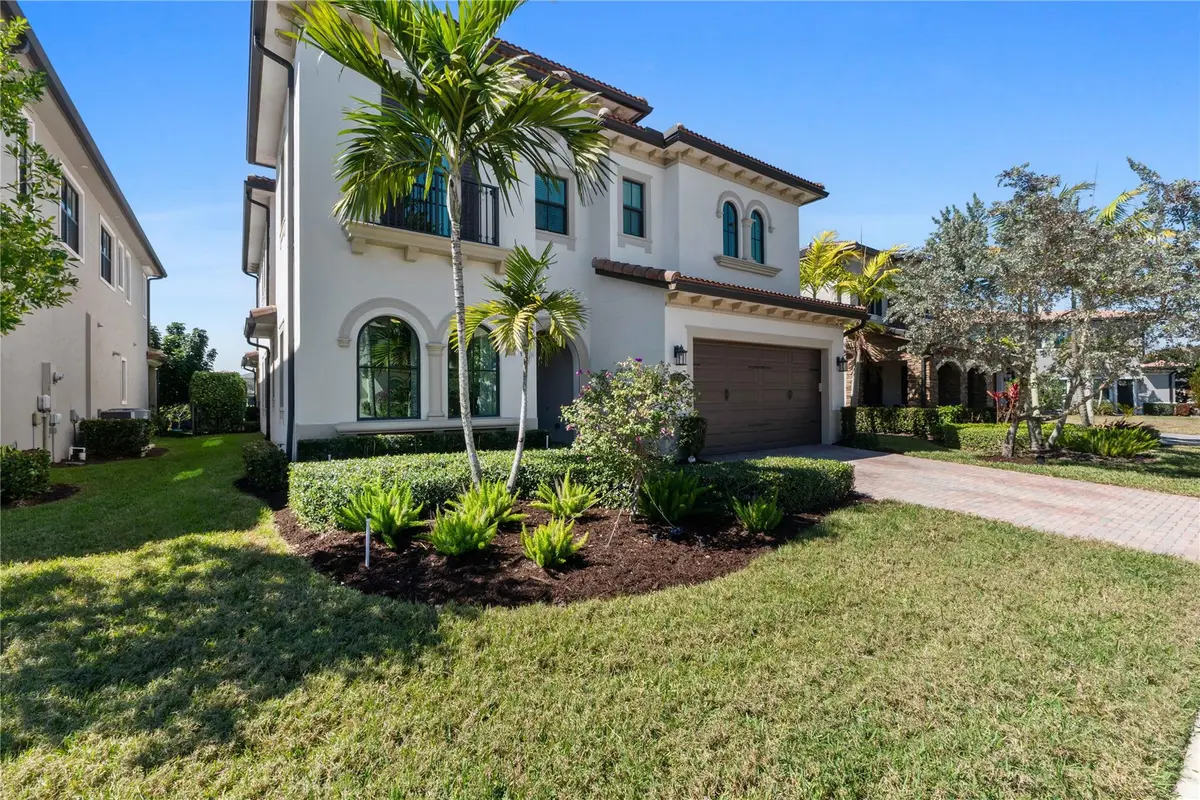 Photo 3 at 11520 Horizon Road, Parkland