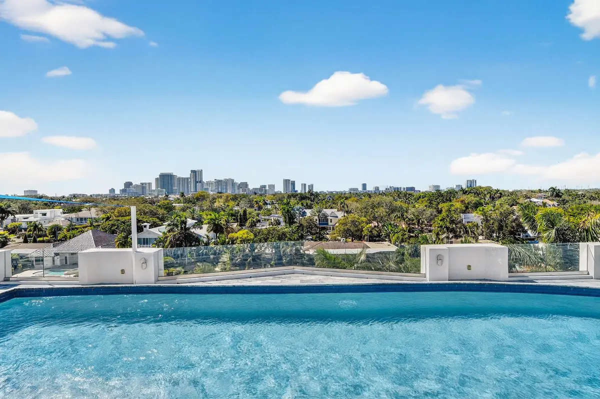 Photo 1 at 301 Hendricks Isle 6, Fort Lauderdale