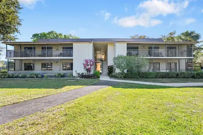 111 Deer Creek Boulevard 108, Deerfield Beach – sold