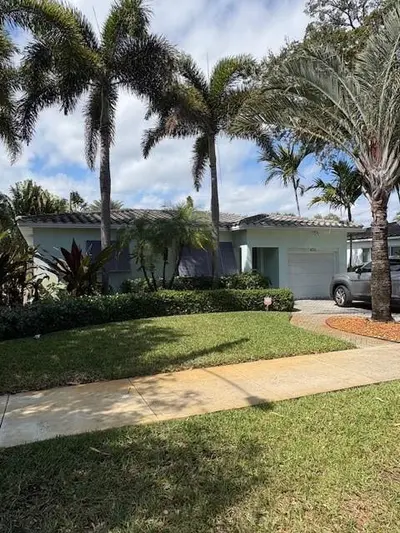 435 NE 9th Avenue, Fort Lauderdale – sold