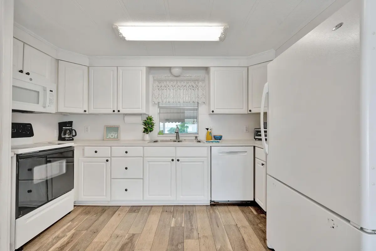 Photo 4 at 7184 SE Redbird Circle, Hobe Sound