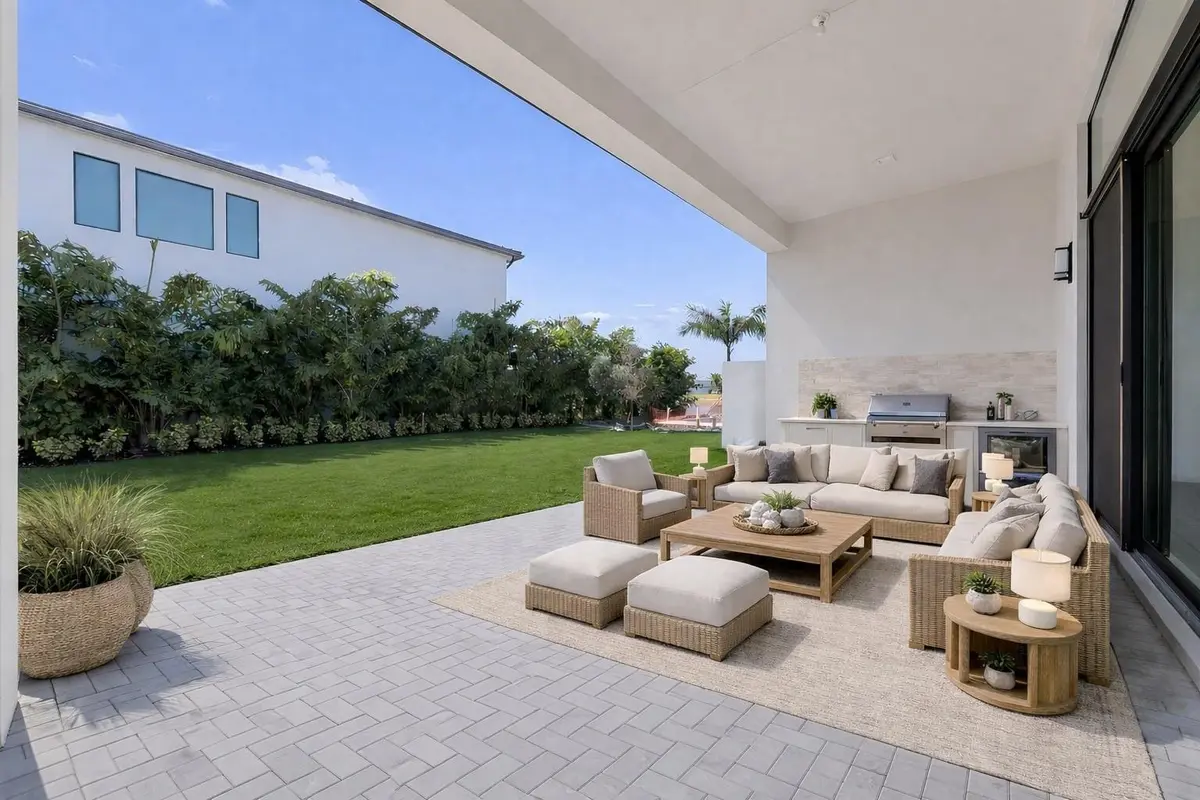 virtually staged at 9568 Regal Palm Court, Boca Raton