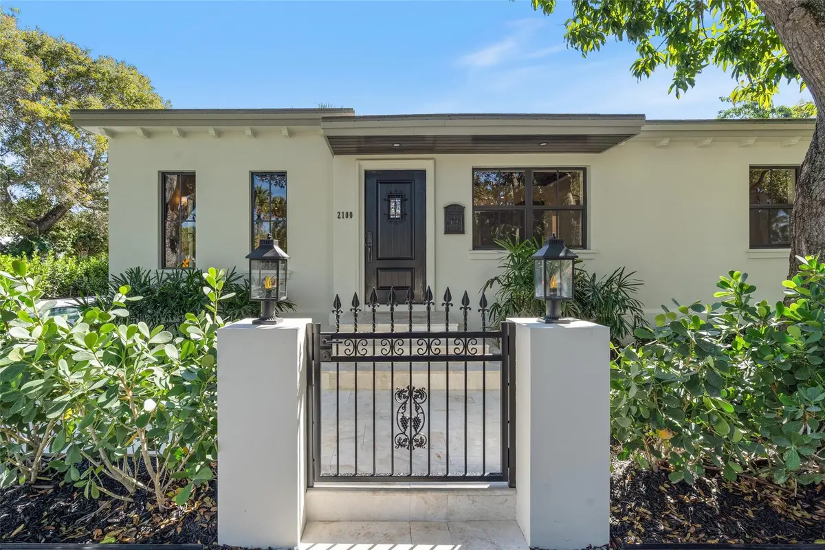 Photo 2 at 2100 Lake Avenue, West Palm Beach