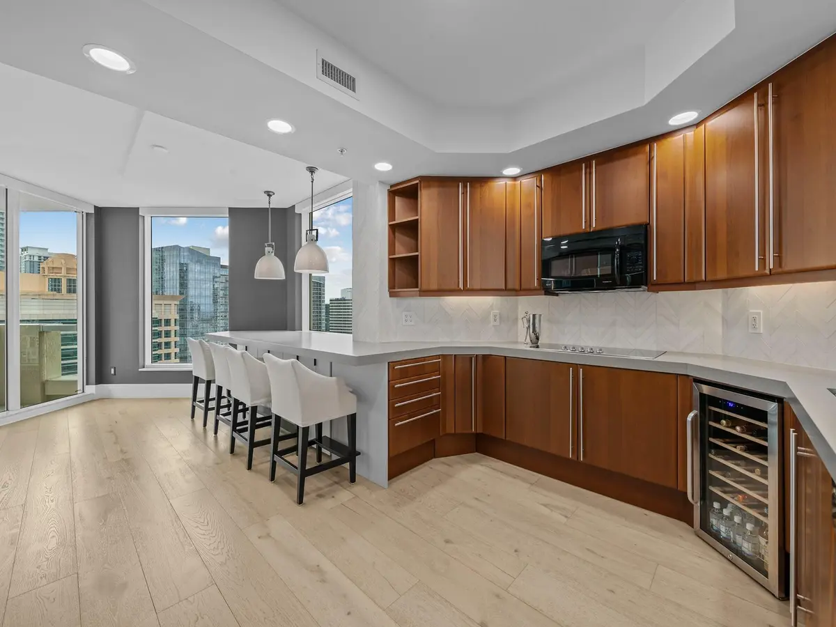Photo 8 at 411 N New River Drive 2401, Fort Lauderdale