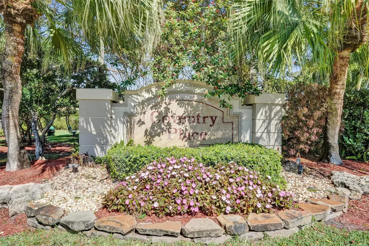 Photo 3 at 5534 NW 125th Terrace, Coral Springs