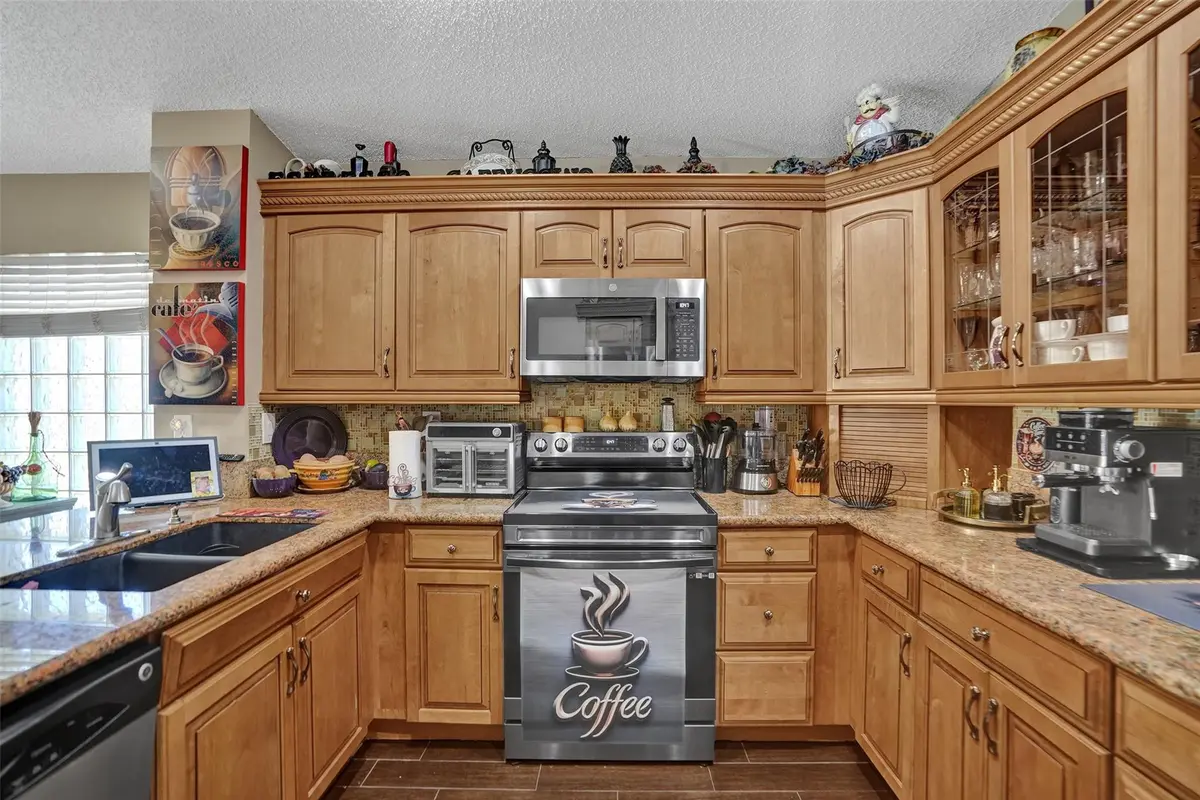 Photo 6 at 5534 NW 125th Terrace, Coral Springs