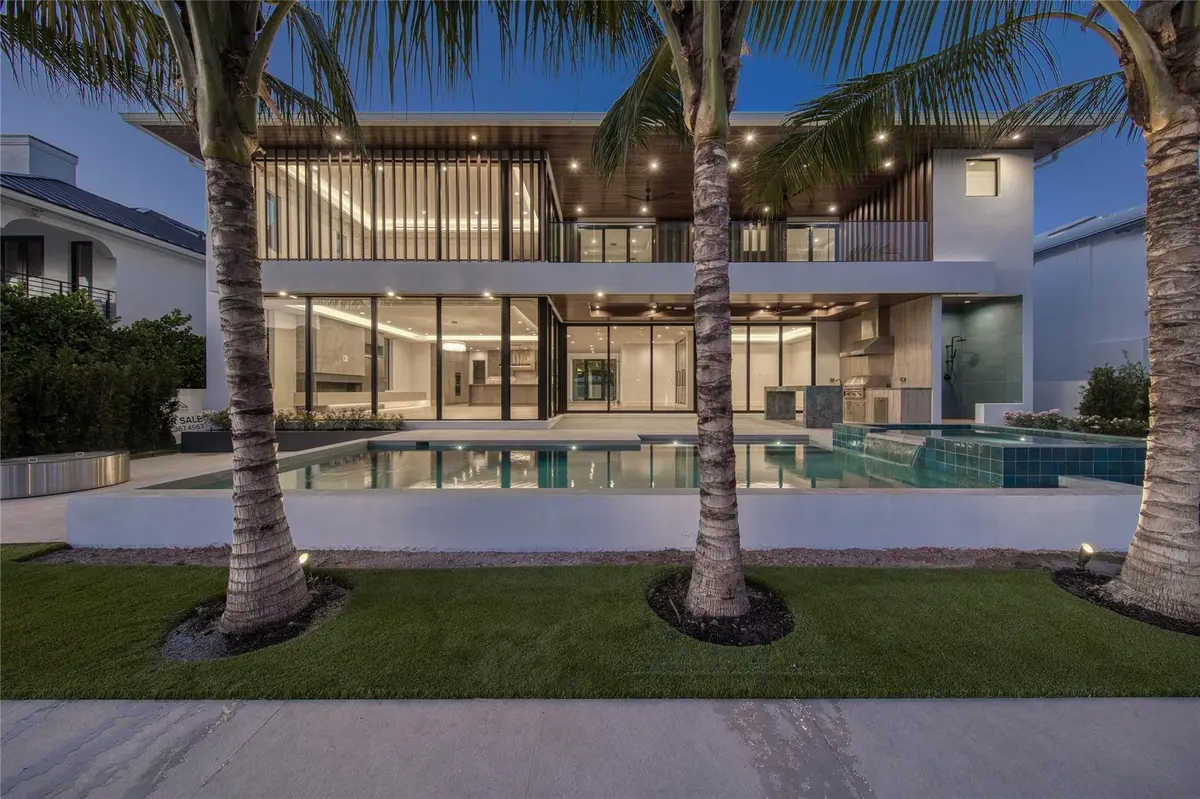 Photo 1 at 2508 Delmar Place, Fort Lauderdale