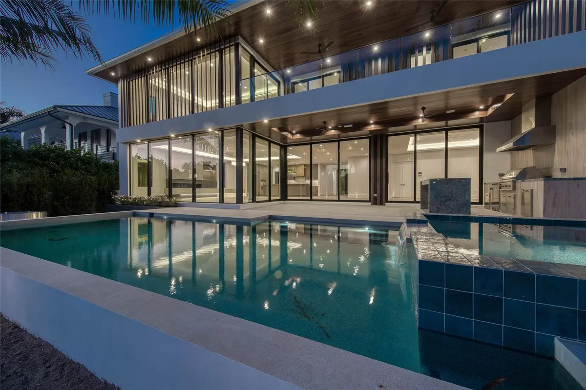 Photo 3 at 2508 Delmar Place, Fort Lauderdale