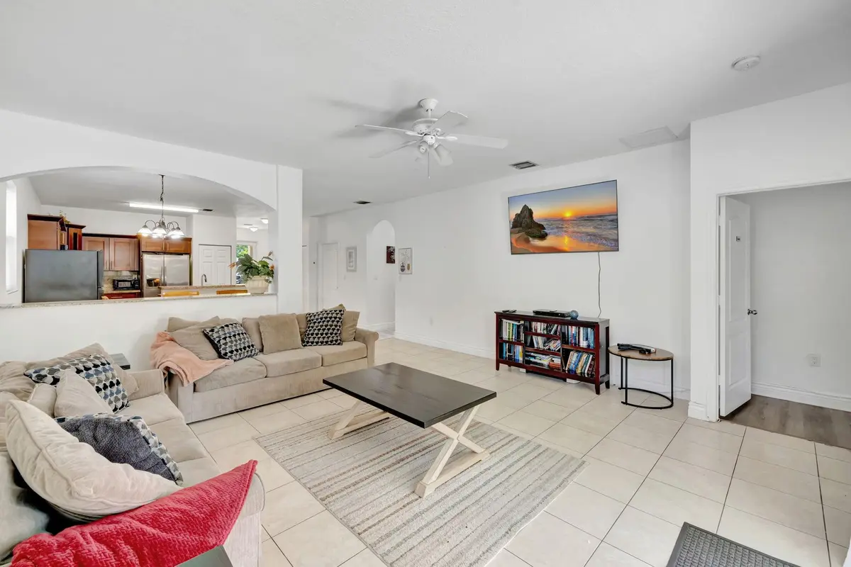 Photo 2 at 1816 SW 21st Street, Fort Lauderdale