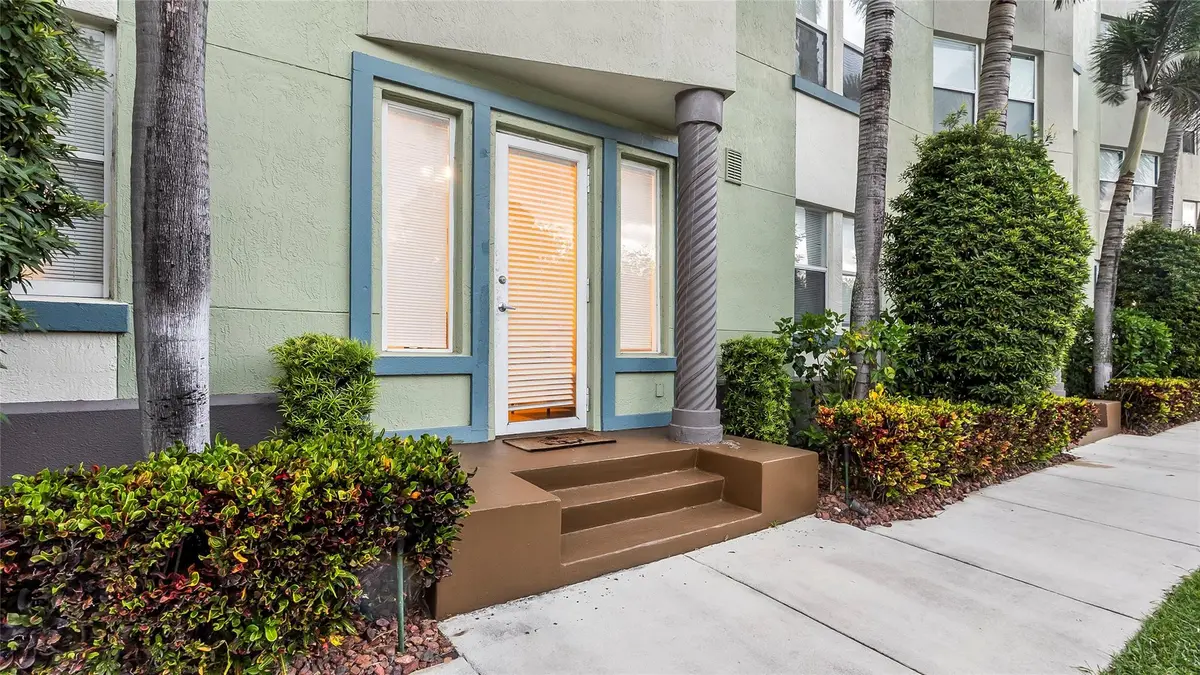 Photo 1 at 533 NE 3rd Avenue 132, Fort Lauderdale