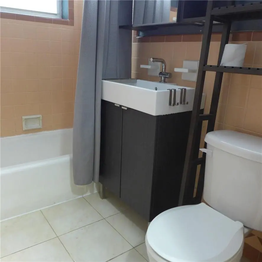 #1 at 812 NE 15 Avenue, Fort Lauderdale