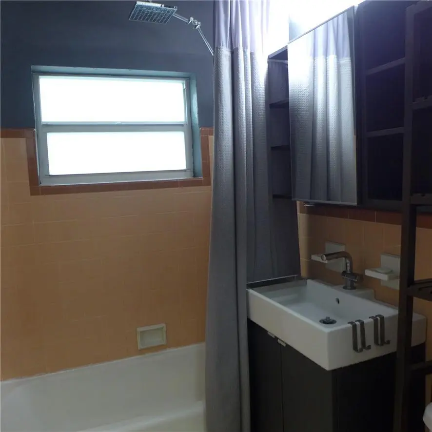 #1 at 812 NE 15 Avenue, Fort Lauderdale