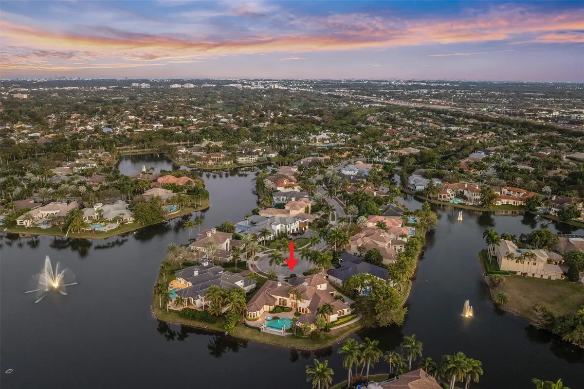 Rare Opportunity on Sweet Bay Avenue at 369 SWEET BAY Avenue, Plantation